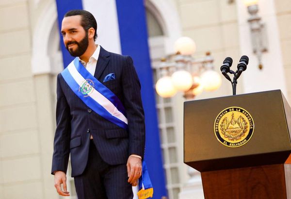 Nayib Bukele escribe en su biografía de Twitter “dictador de El Salvador” - Mundo - ABC Color