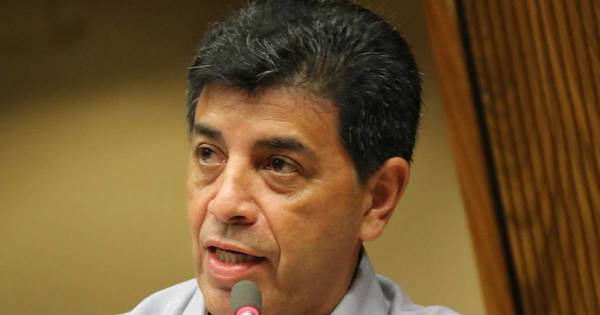 La Nación / El senador Víctor Ríos confirma que hoy presenta su postulación a ministro de la Corte