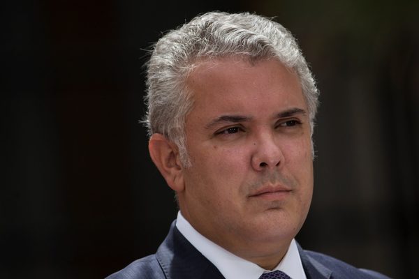 El presidente de Colombia se reunió en Washington con Jeff Bezos - MarketData