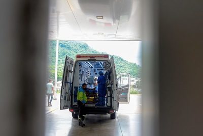 Ecuador invertirá más de 46 millones de dólares en la compra de 267 ambulancias - MarketData