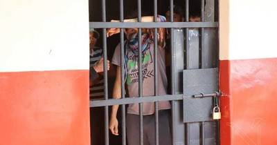 La Nación / Tras rastrillaje, detienen a 4 de los 5 delincuentes prófugos de la comisaría de Fernando
