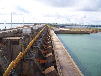 Por primera vez Paraguay retira más del 50% de la energía generada por Yacyretá