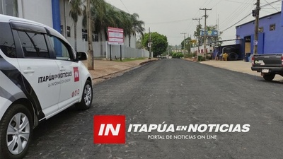 VECINOS DEL B° CHAIPÉ SOÑABAN CON EL ASFALTO QUE HOY ES REALIDAD.