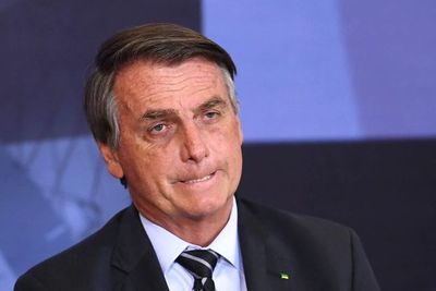 Sin vacuna, Bolsonaro abocado a comer en la calle en su visita a Nueva York - Mundo - ABC Color