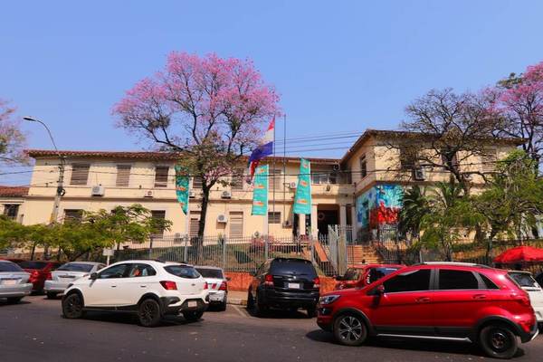 Sector sanitario privado urge al gobierno de Paraguay pago de deuda de US$ 43 millones