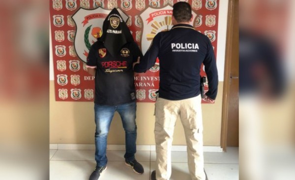 Detienen a un hombre con dos órdenes de captura
