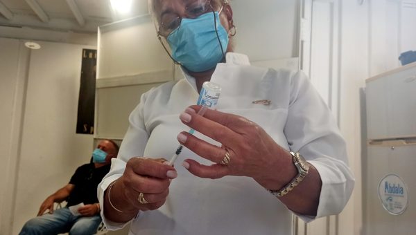 Cuba vende a Vietnam cinco millones de dosis de su vacuna Abdala - MarketData