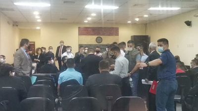 Juicio oral para 14 marinos por abuso