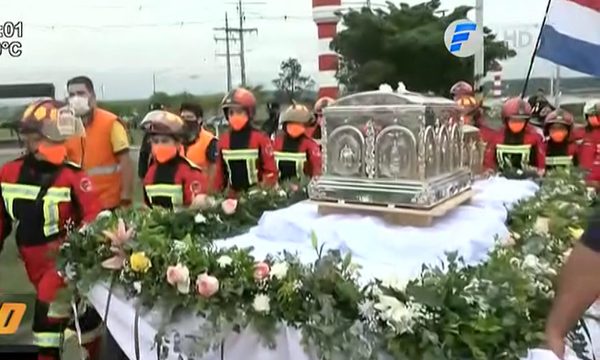 Llegaron las reliquias de la Beata Chiquitunga | Telefuturo