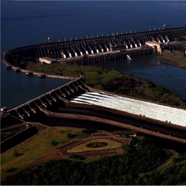 Paraguay retira por primera vez más del 50% de energía de represa de Yacyretá