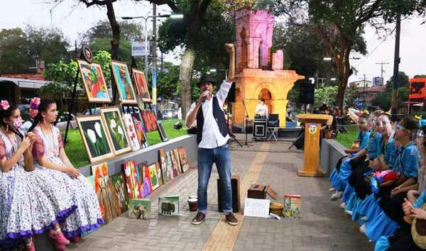 Emotivas presentaciones en el Paseo Cultural Humaitá •