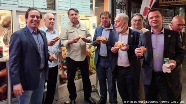 Asamblea ONU: Jair Bolsonaro, sin vacuna, resignado a comer en la calle - ADN Digital