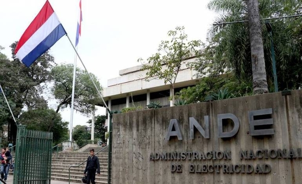 Diario HOY | ANDE capacita a funcionarios para interpretación de planos de subestaciones