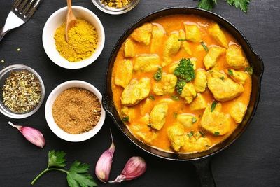 Sensacional pollo al curry para lucirte como nunca antes - Gastronomía - ABC Color
