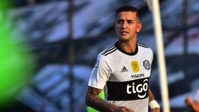 Derlis González no entiende el cambio radical de Olimpia