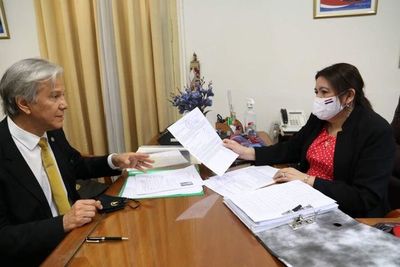 A tres días del cierre de inscripciones, son 10 los candidatos a la Corte - Nacionales - ABC Color