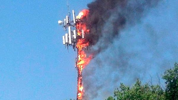 Dos monjes habrían quemado antenas de telefonía en Francia