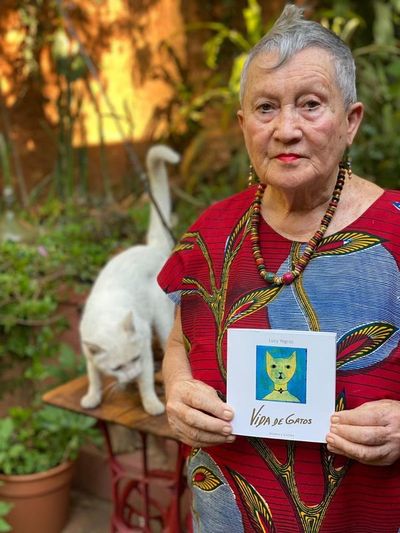 “Vida de gatos”, arte y poesía de la mano de Lucy Yegros - Literatura - ABC Color