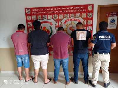 Detienen a cuatro personas y recuperan objetos en CDE