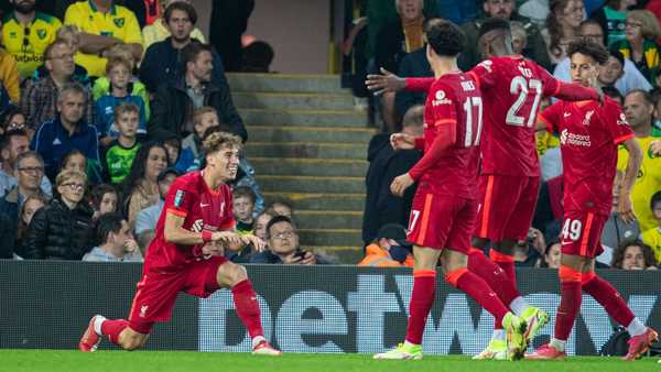 El Liverpool da descanso a los titulares y pasa a octavos