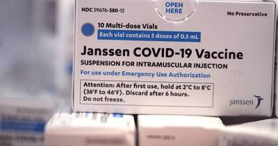 La Nación / Johnson & Johnson asegura que la eficacia de su vacuna anti-COVID aumenta con dosis de refuerzo