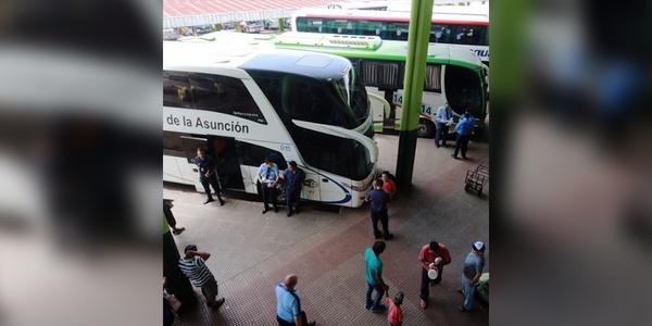 APERTURA DE FRONTERA ARGENTINA REACTIVARÁ LABORALMENTE A 200 CONDUCTORES DE BUSES INTERNACIONALES SUSPENDIDOS