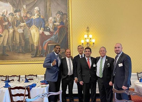 Velázquez mantuvo reuniones con congresistas de EE.UU. en el Capitolio - Nacionales - ABC Color