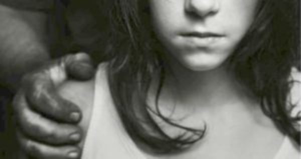 Imputan a padrastro que embarazó a una niña de 11 años y la llevó para un aborto