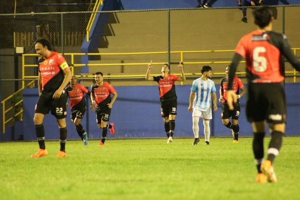 Con Zeballos como figura, River elimina a Karai Chive de la Copa Paraguay