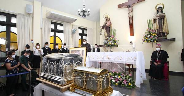 La Nación / Reliquias: Una urna permanente y otra peregrina