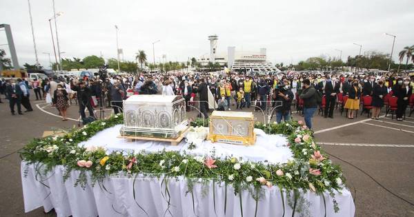 La Nación / Reliquias de Chiquitunga descansan en monasterio