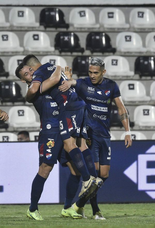 Nacional, contra los grandes 25 de 36 - Fútbol - ABC Color