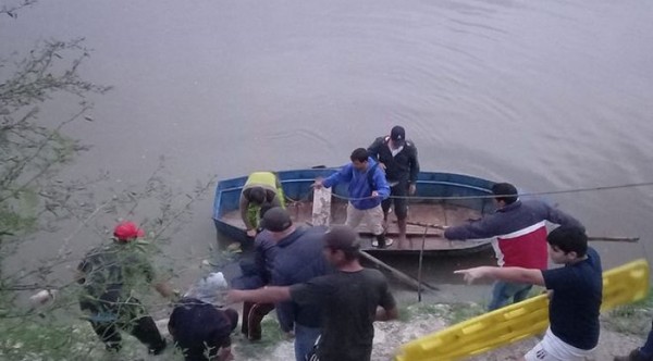 Integrantes de una familia mueren ahogados en Emboscada - Noticiero Paraguay