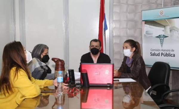 Diario HOY | Dignificación salarial de médicos se estudia en Diputados