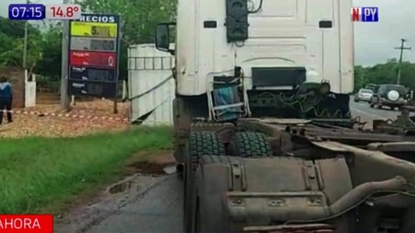 Tractocamión atropella a mujer motociclista en fatal accidente | Noticias Paraguay