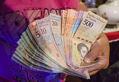 Venezuela: eliminan más ceros al Bolívar, pero no luchan contra la hiperinflación