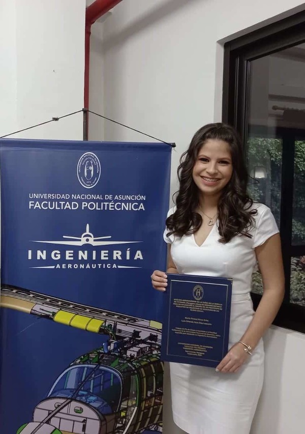 Se recibió la primera ingeniera aeronáutica en Paraguay | Ñanduti