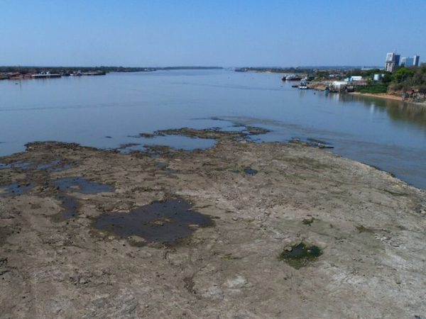 Bajante extrema del río preocupa a marítimos | Ñanduti