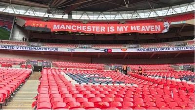 Tribunas para aficionados de pie se experimentarán en estadios ingleses - Fútbol Internacional - ABC Color