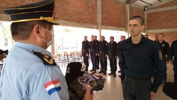 Coronel Oviedo: Agentes de la GEO recibieron uniformes - Noticiero Paraguay