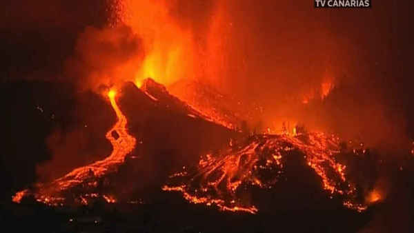España: Científicos creen que las emisiones de lava del volcán de La Palma podrían durar hasta noviembre