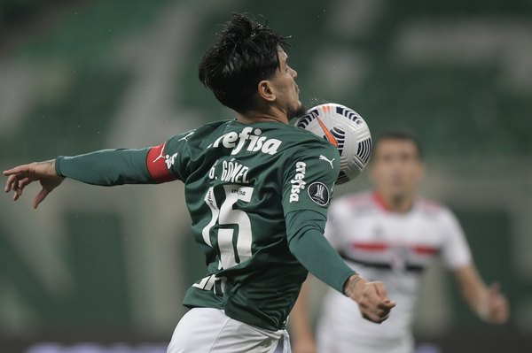 Gómez, el tercer extranjero con más partidos en la historia del Palmeiras