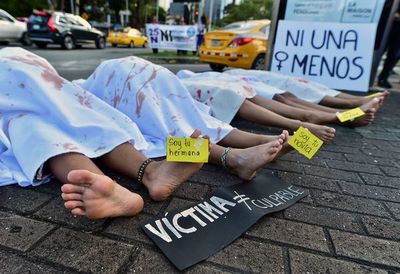 Violencia contra la mujer será tema de concurso de cuentos en Itapúa - Nacionales - ABC Color