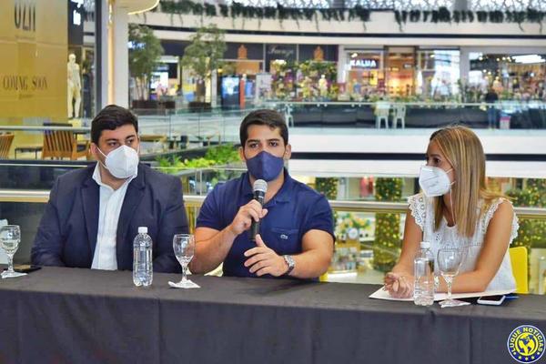 Convocan a interesados en trabajar en locales del Shopping Madero de Luque •