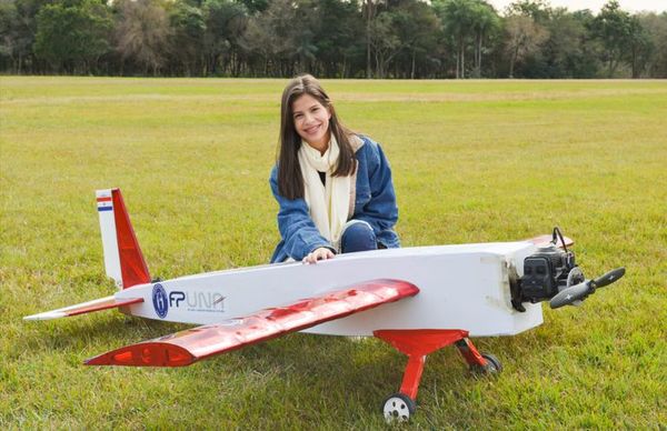 Paraguay ya tiene a su primera mujer egresada como ingeniera en aeronáutica - Nacionales - ABC Color