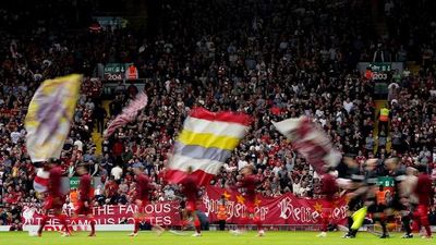 Premier League no pedirá vacunación obligatoria a hinchas