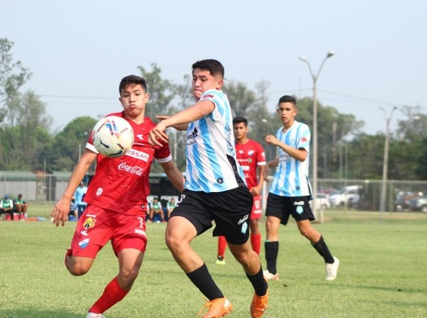 Cuatro victorias y un empate en la jornada 6 en la Sub 16 - APF