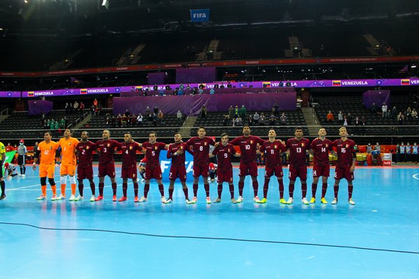 Rusia y Marruecos se clasifican para los cuartos
