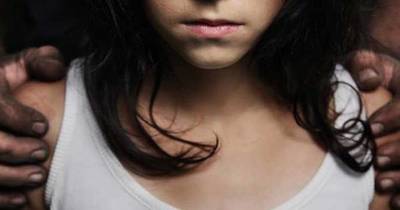 La Nación / Cámara de Apelación otorgó arresto domiciliario a imputados en el caso de mujer raptada y abusada