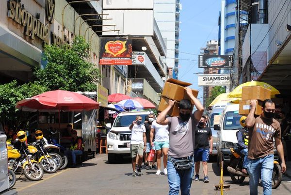 Con buenas perspectivas, comerciantes de Ciudad del Este apuntan al Black Friday - ABC en el Este - ABC Color